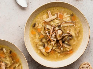 Canja de Cogumelos