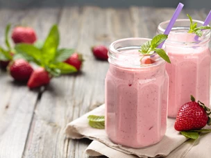 batido iogurte com banana e morango